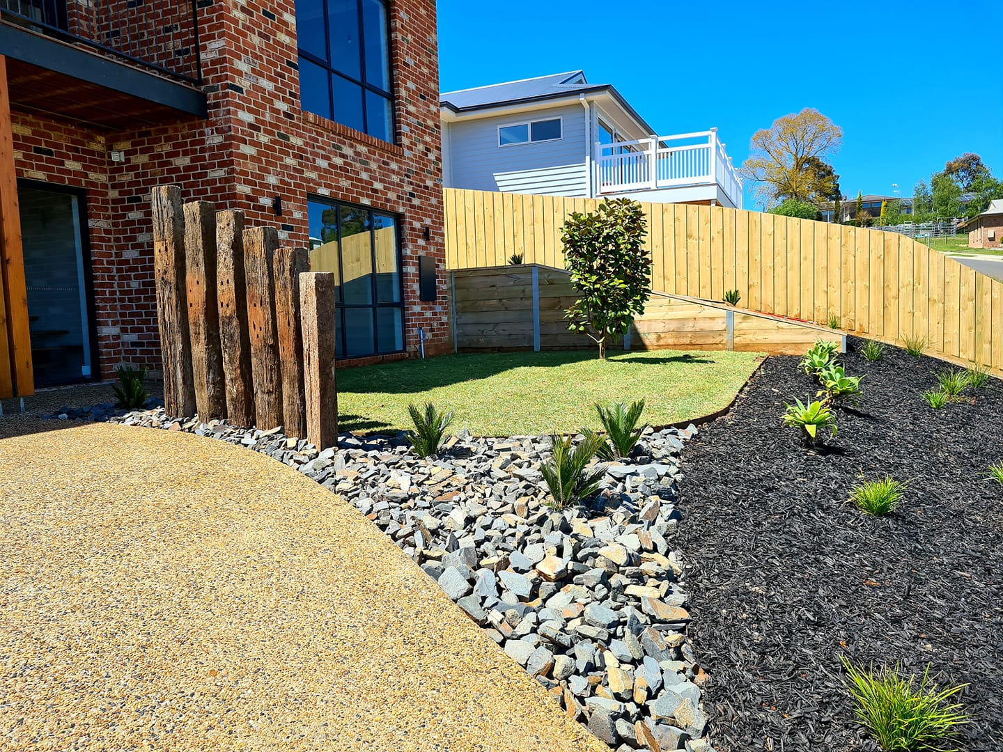 landscaping-construct.jpg